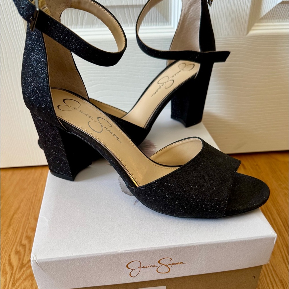 Jessica Simpson Sherron Black Women's Heels